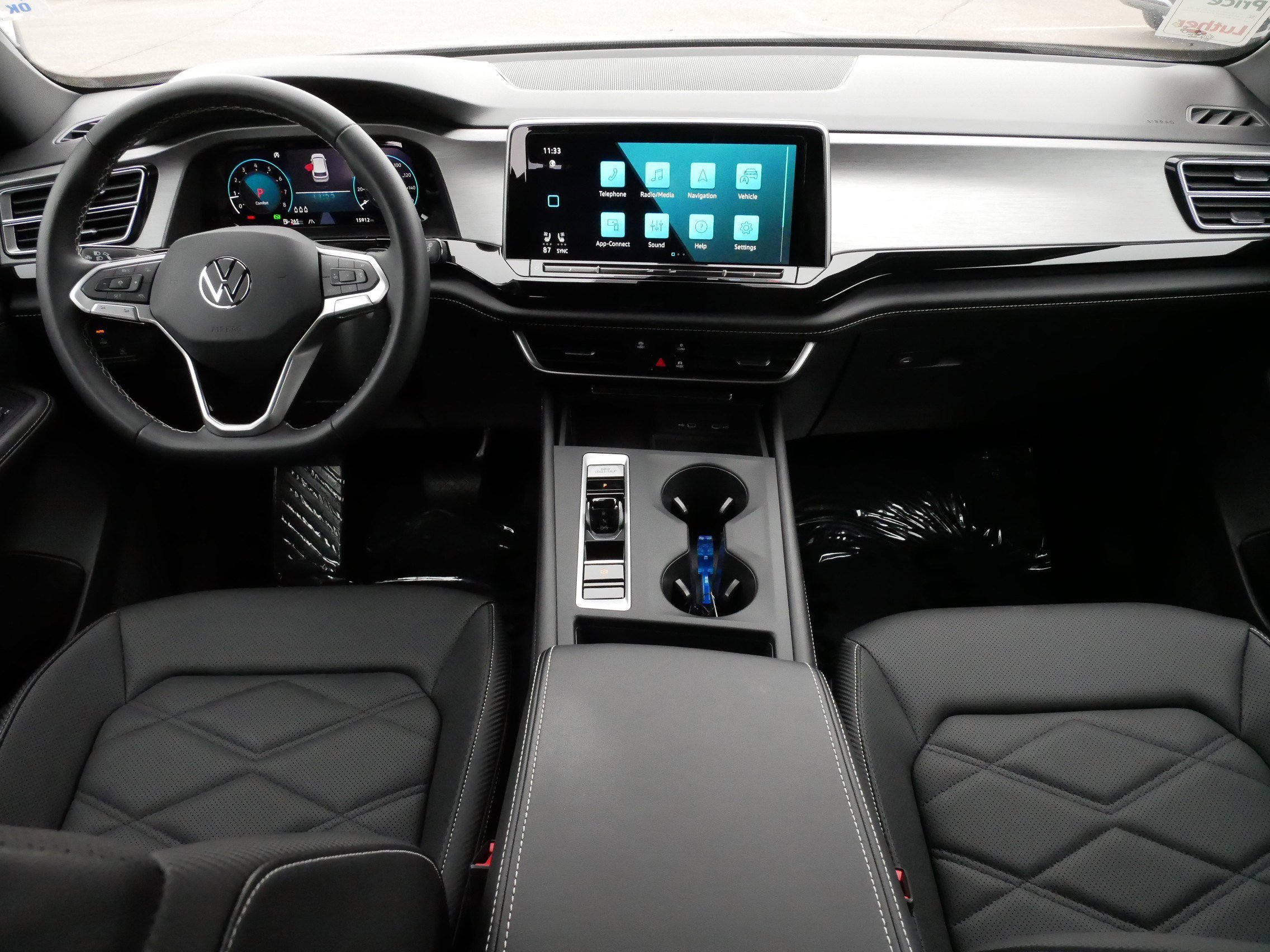 Used 2024 Volkswagen Atlas Cross Sport SE image 10