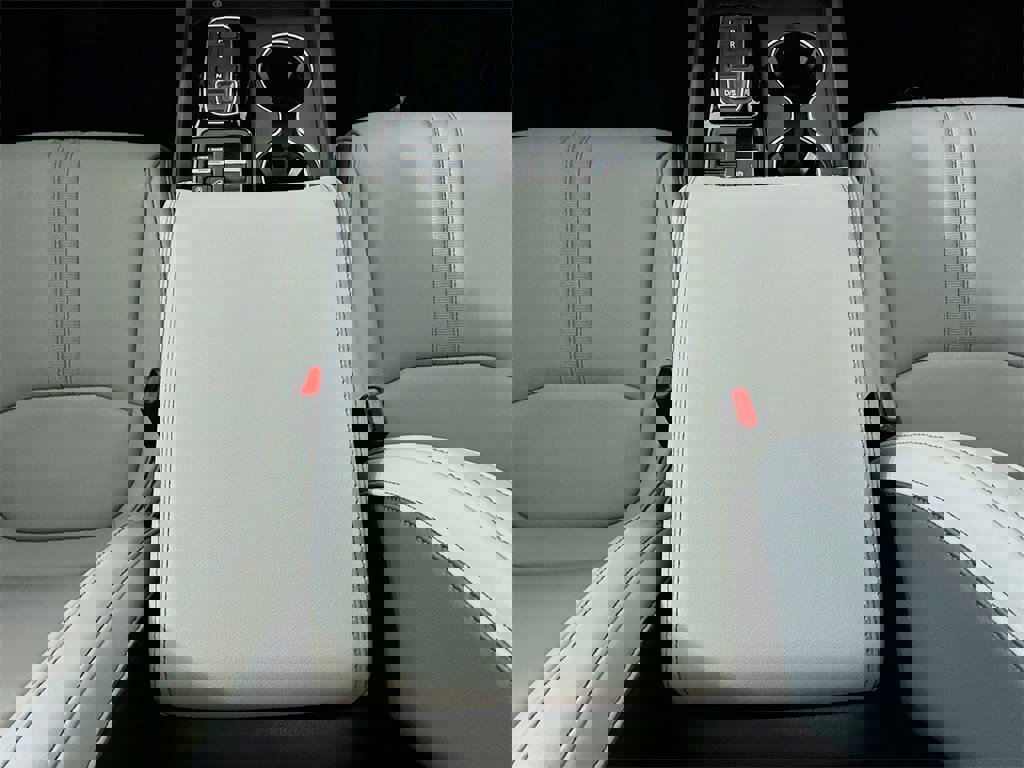 New 2025 Honda Pilot Touring image 13