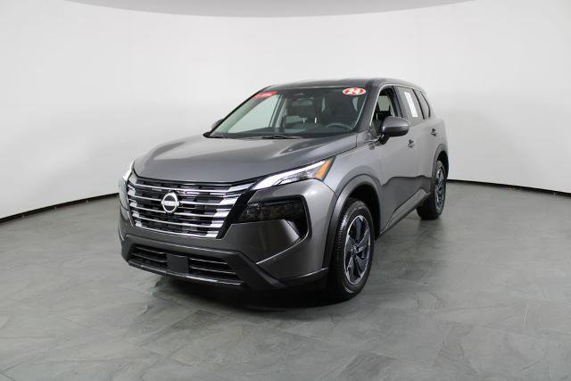 Certified 2024 Nissan Rogue SV image 2