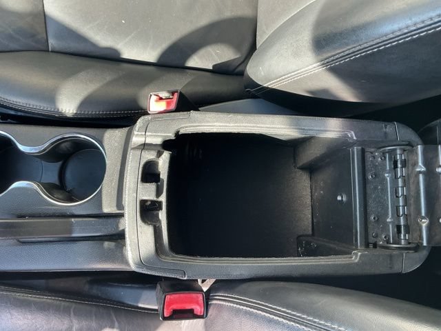 Used 2011 Chrysler 200 Limited FWD image 26