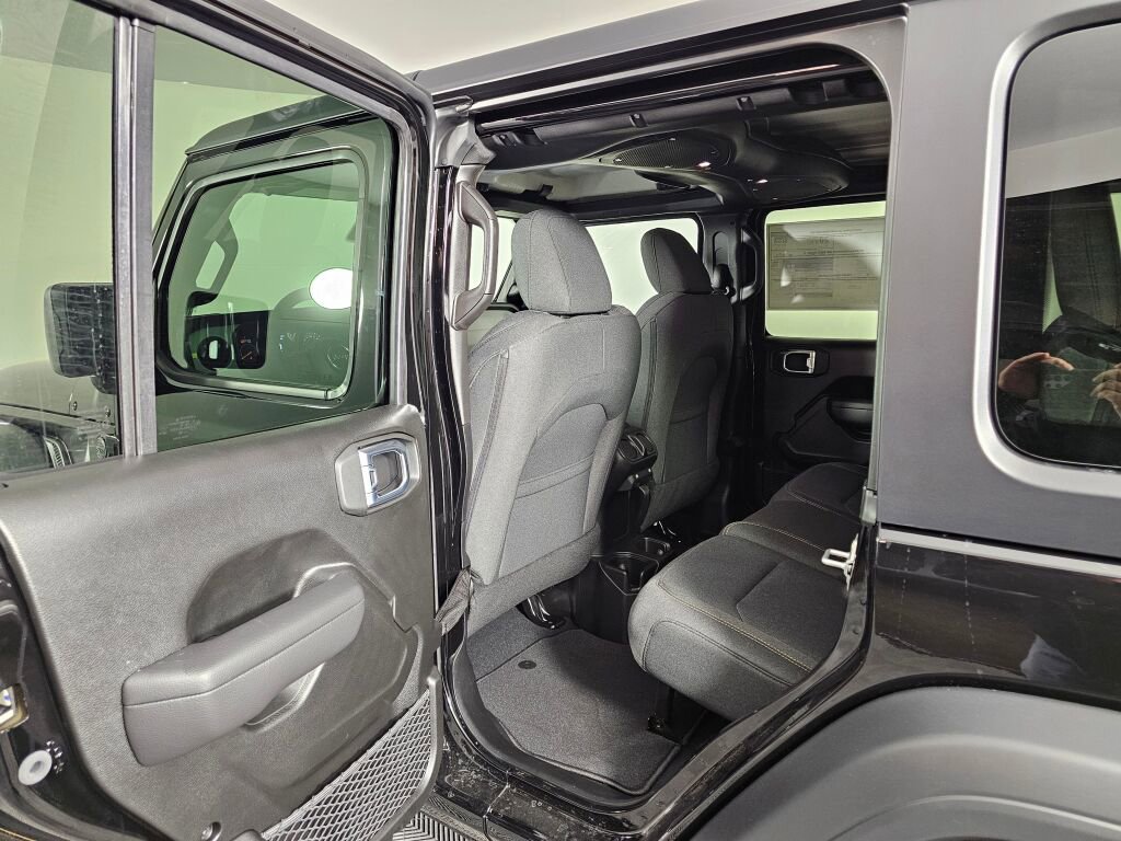 New 2026 Jeep Wrangler Unlimited Sport AWD/4WD image 32