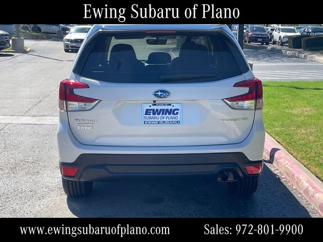 Used 2024 Subaru Forester Premium image 5