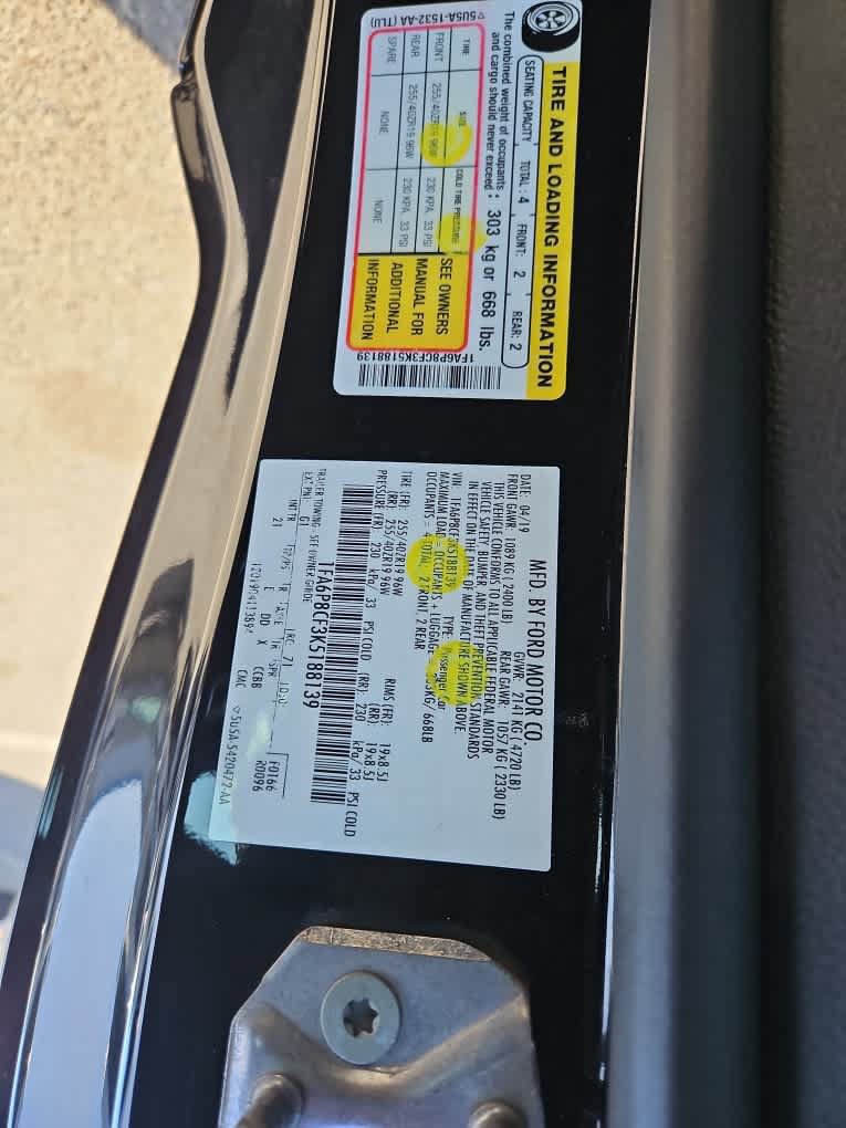 Used 2019 Ford Mustang GT w/ Equipment Group 301A RWD image 23