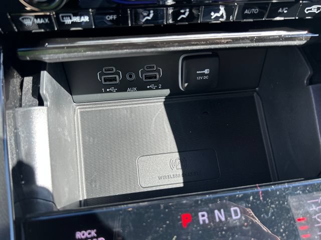 New 2025 Jeep Grand Cherokee L Overland w/ Advanced Protech Group III AWD/4WD image 25
