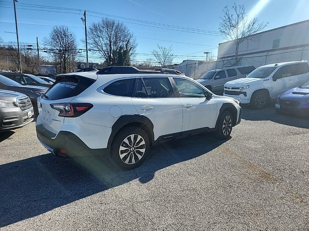 Certified 2025 Subaru Outback Limited image 4