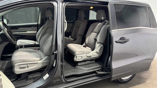 Used 2018 Honda Odyssey LX image 18