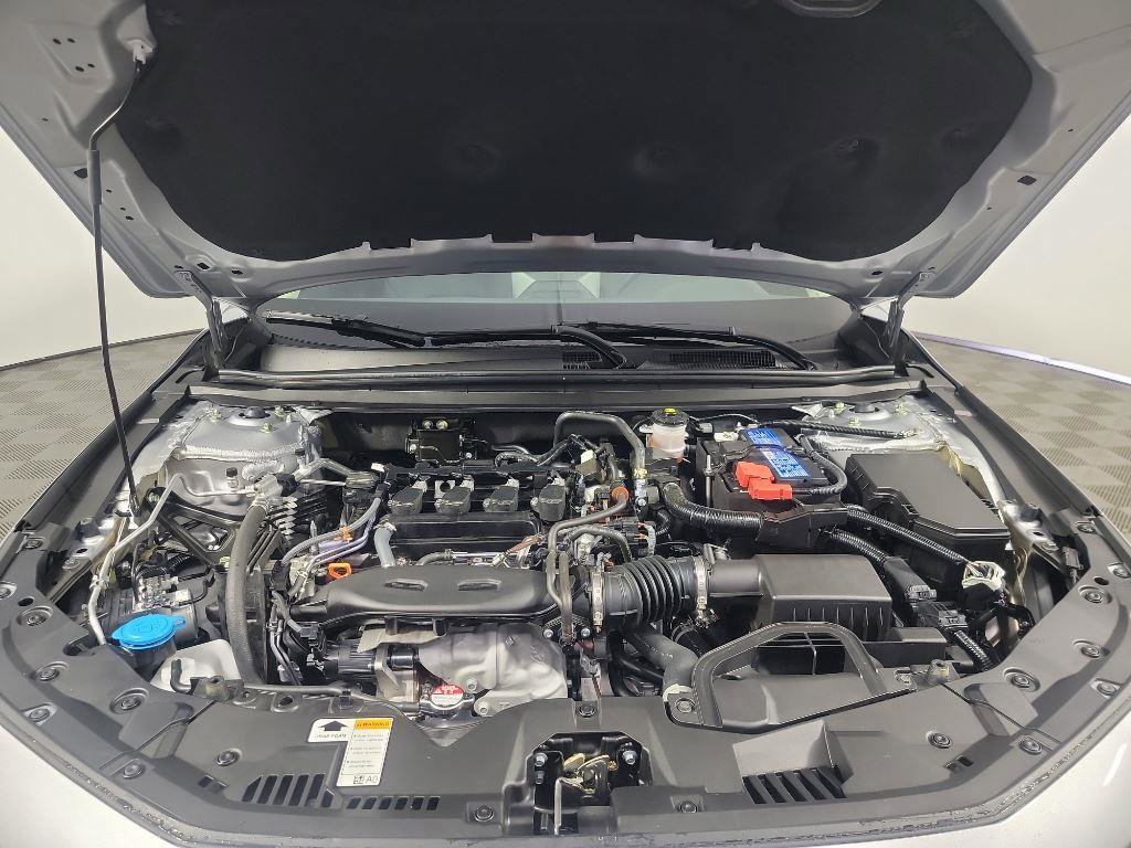 Used 2025 Honda Accord SE image 14