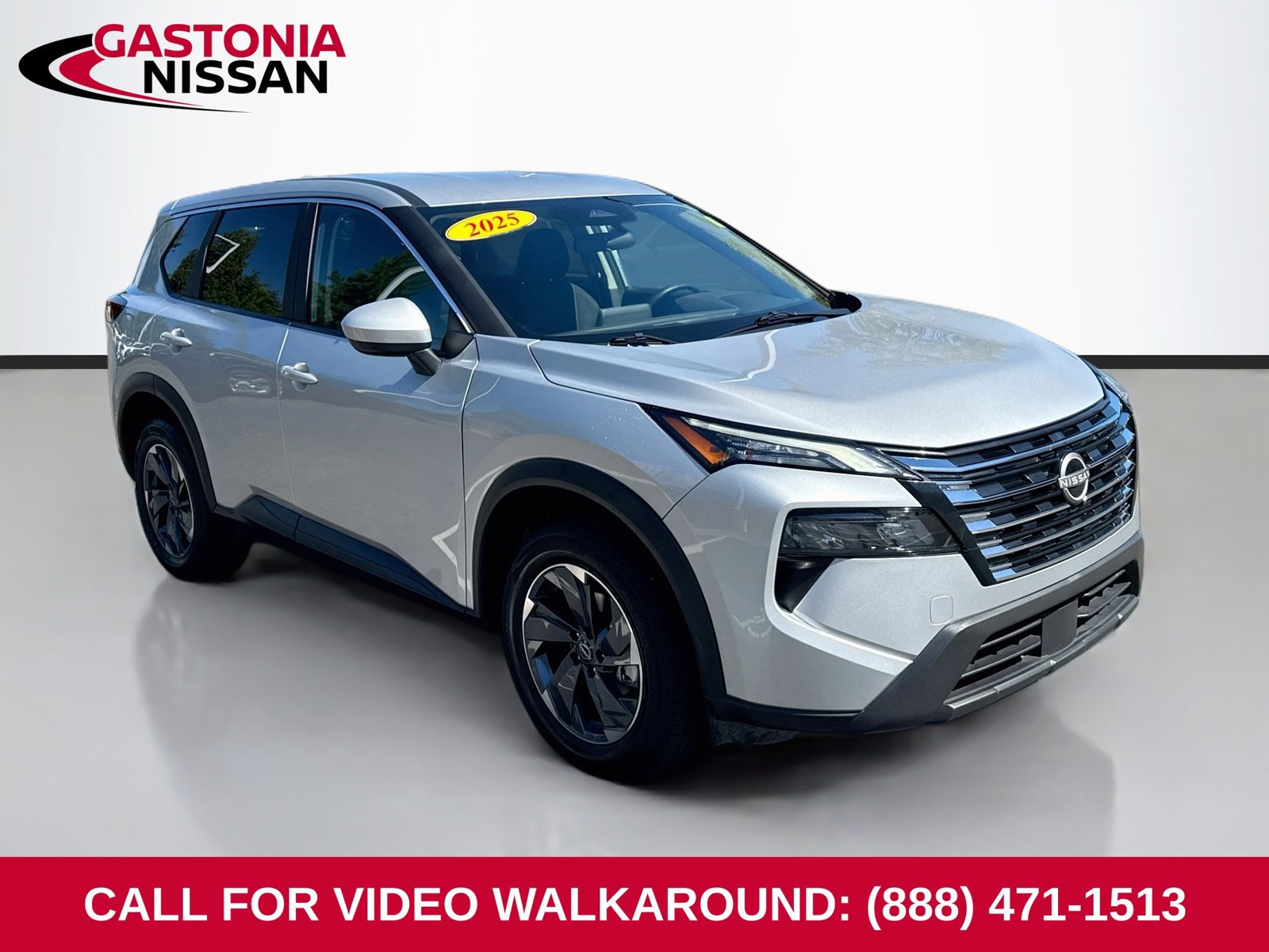 Used 2025 Nissan Rogue SV