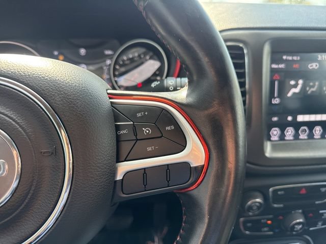 Used 2019 Jeep Compass Trailhawk AWD/4WD image 18