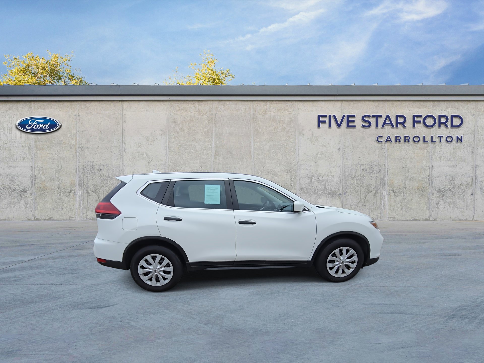 Used 2019 Nissan Rogue S FWD image 9