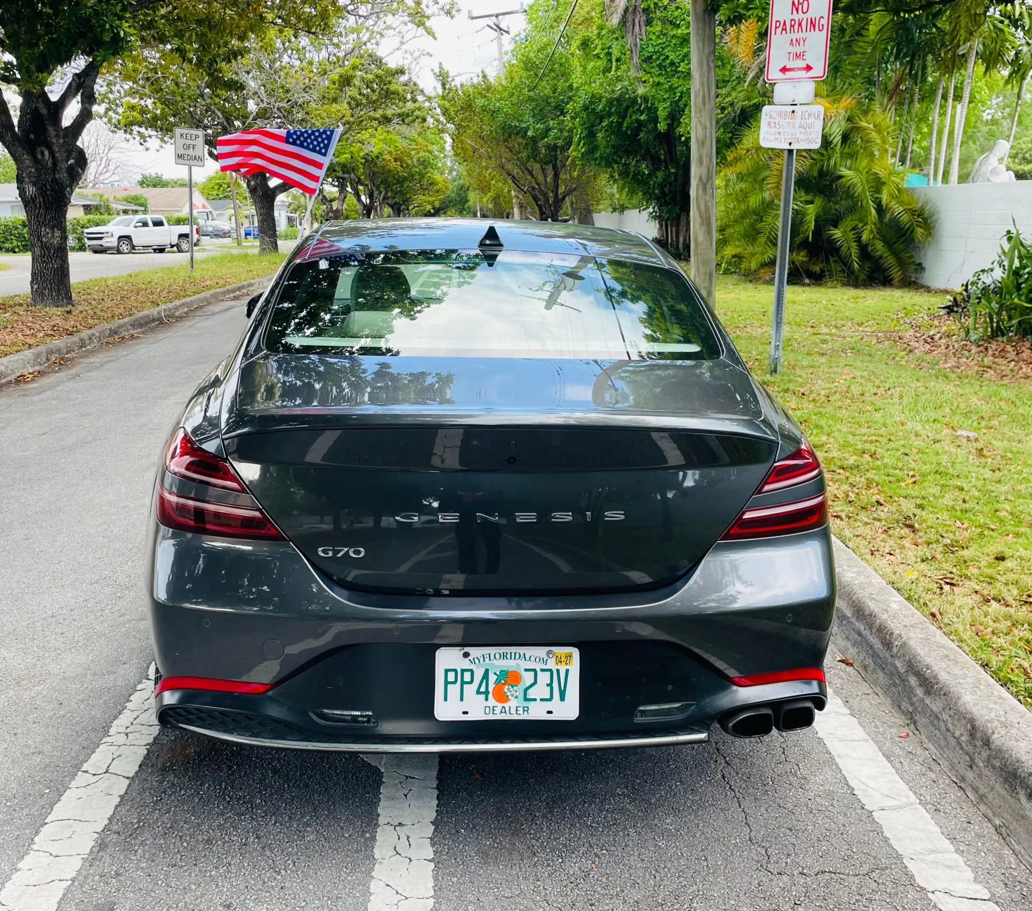 Used 2022 Genesis G70 2.0T w/ Prestige Package RWD image 4