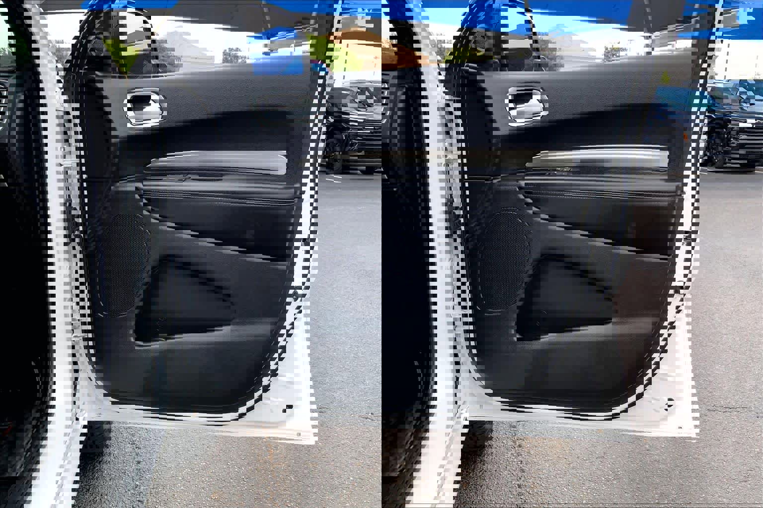 Used 2020 Dodge Durango SXT image 23