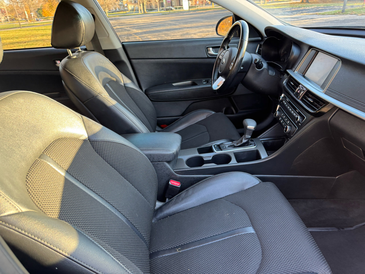 Used 2020 Kia Optima S image 33