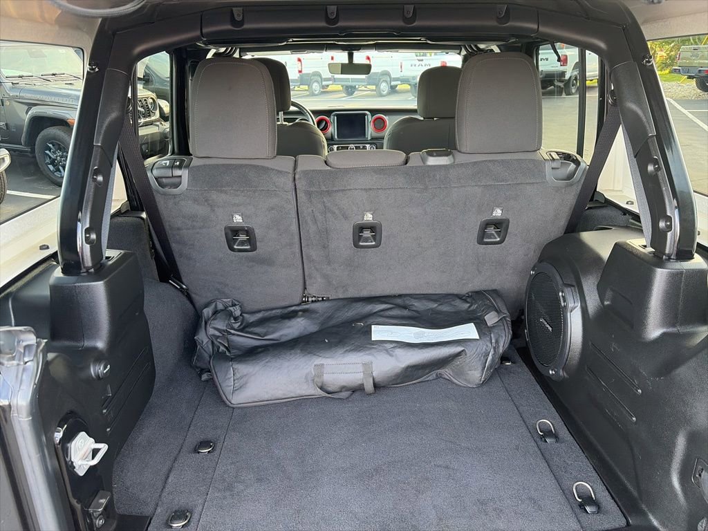 Used 2022 Jeep Wrangler Unlimited Sport AWD/4WD image 12