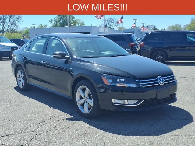 Used 2015 Volkswagen Passat 1.8T Limited Edition FWD image 3