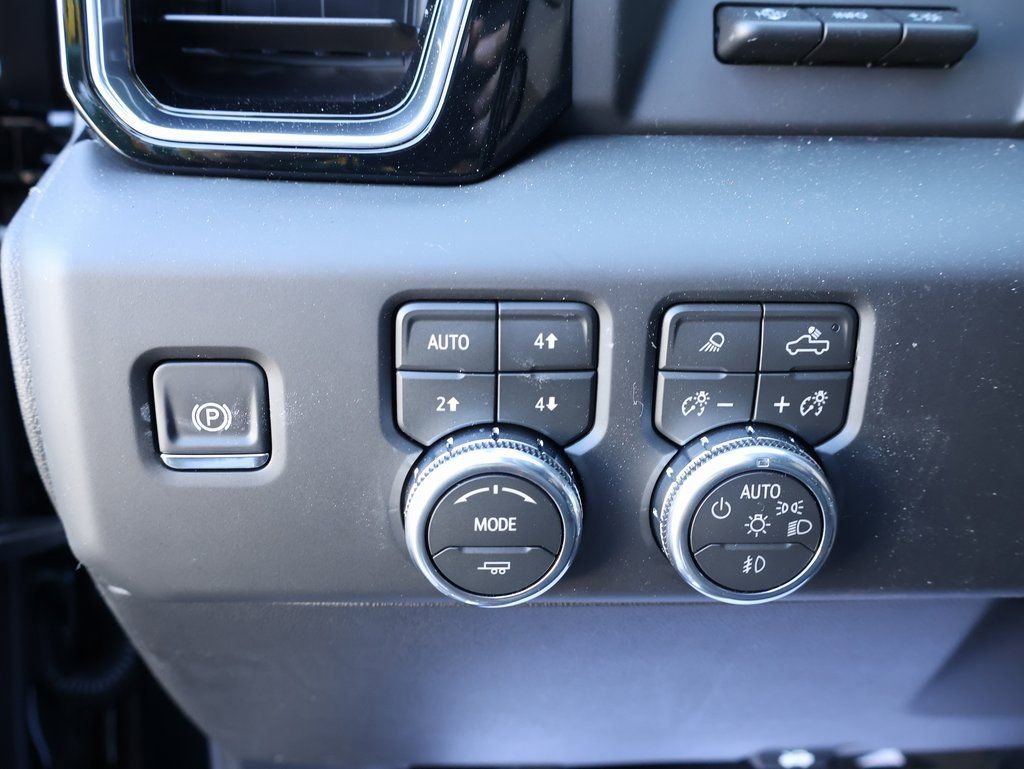 New 2026 GMC Sierra 1500 Denali AWD/4WD image 13