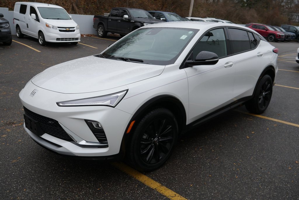 Used 2024 Buick Envista Sport Touring w/ Convenience I Package image 4