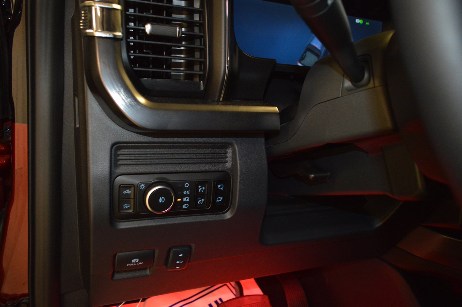 New 2026 Ford F250 Lariat w/ Black Appearance Package AWD/4WD image 16