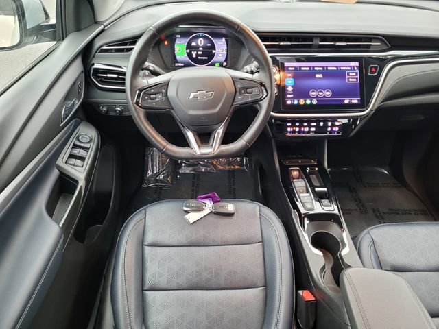 Used 2022 Chevrolet Bolt EUV LT w/ Convenience Package image 16