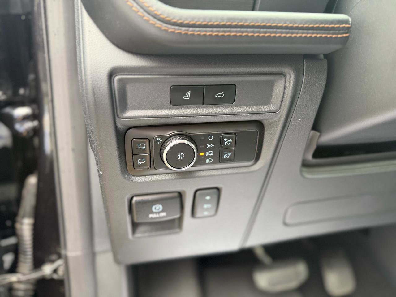 Used 2024 Ford Expedition Max Platinum image 16