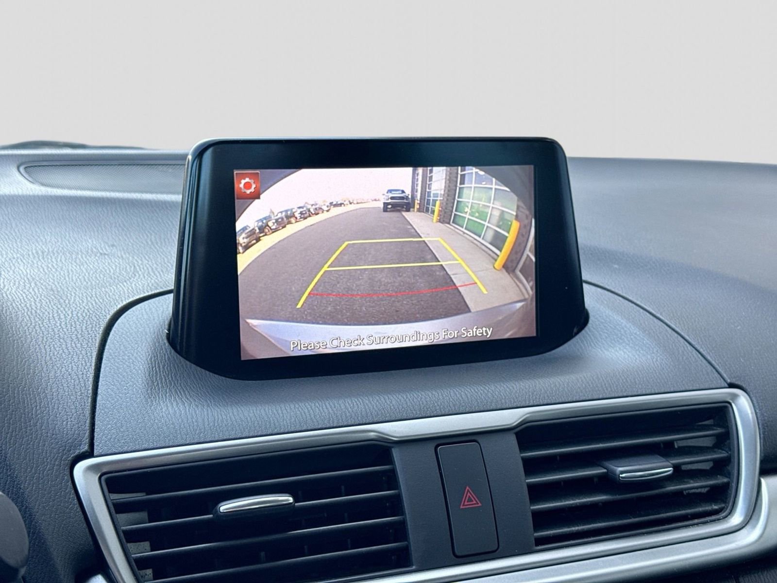 Used 2018 MAZDA MAZDA3 Touring image 28