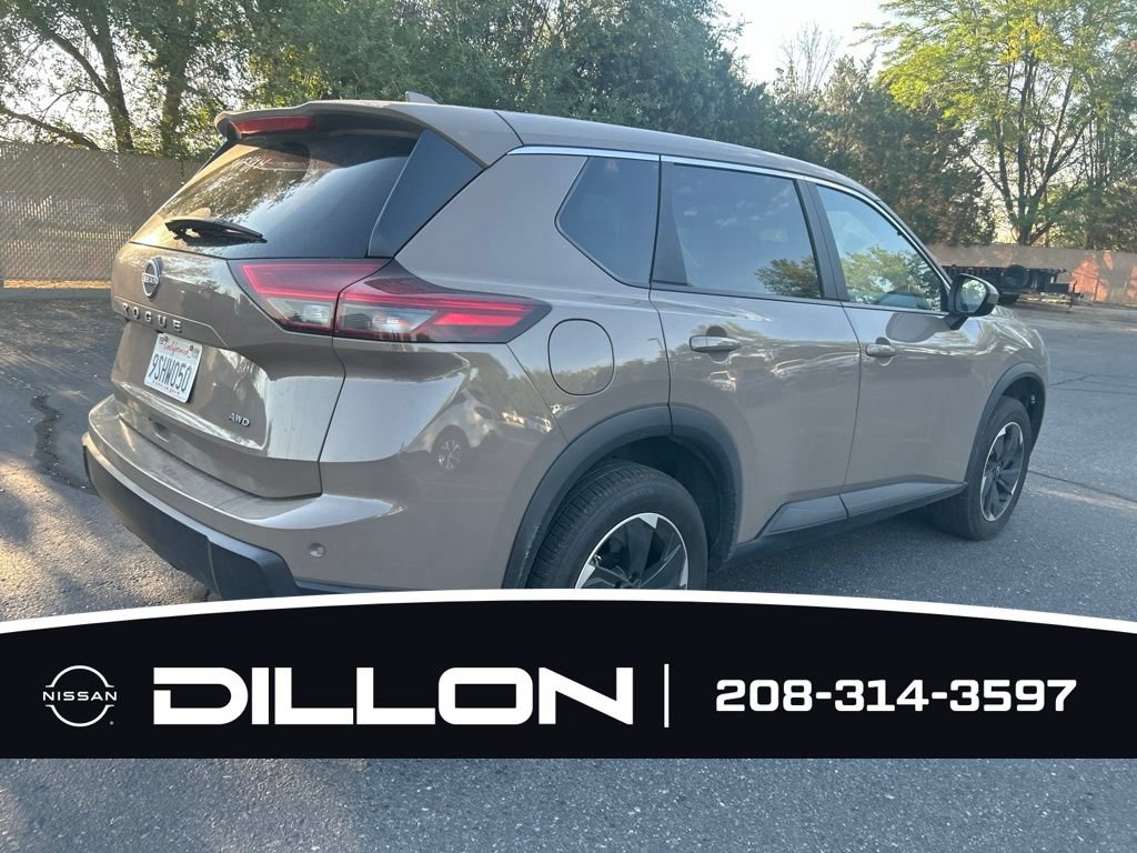 Certified 2025 Nissan Rogue SV AWD/4WD image 20