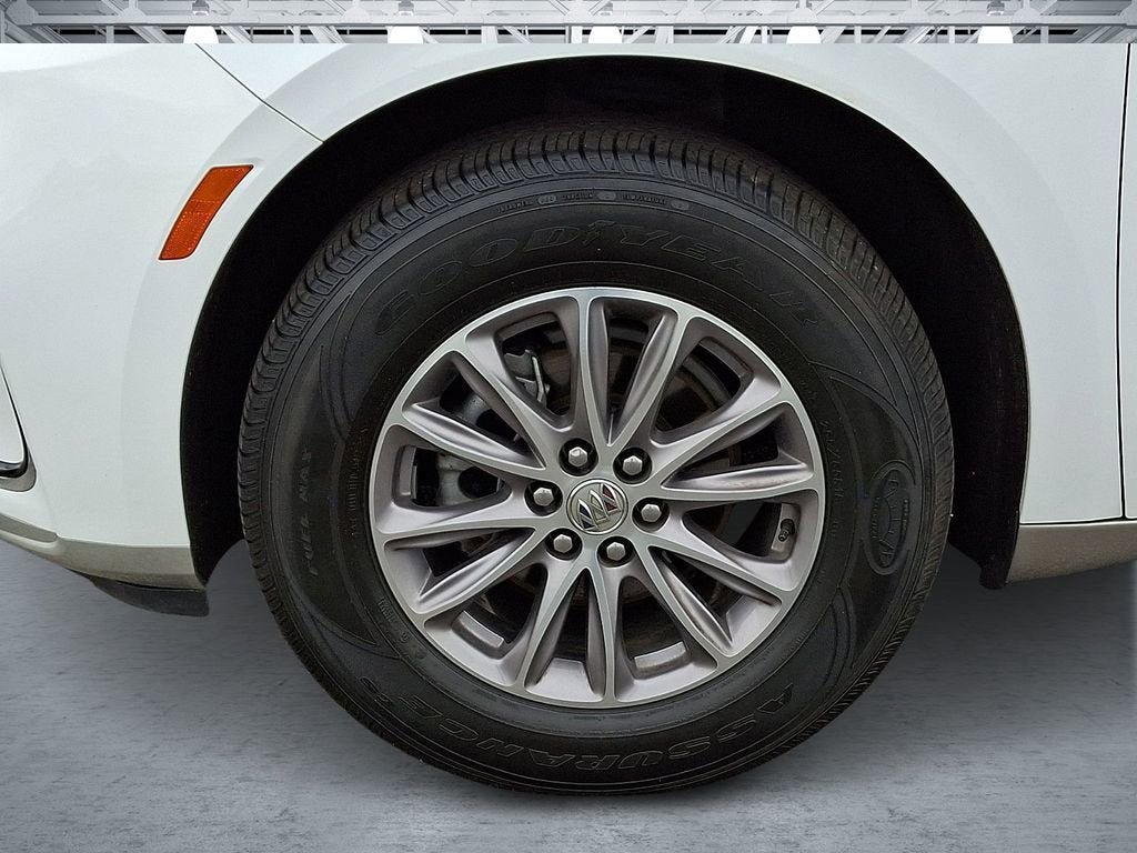 Certified 2023 Buick Enclave Essence FWD image 10