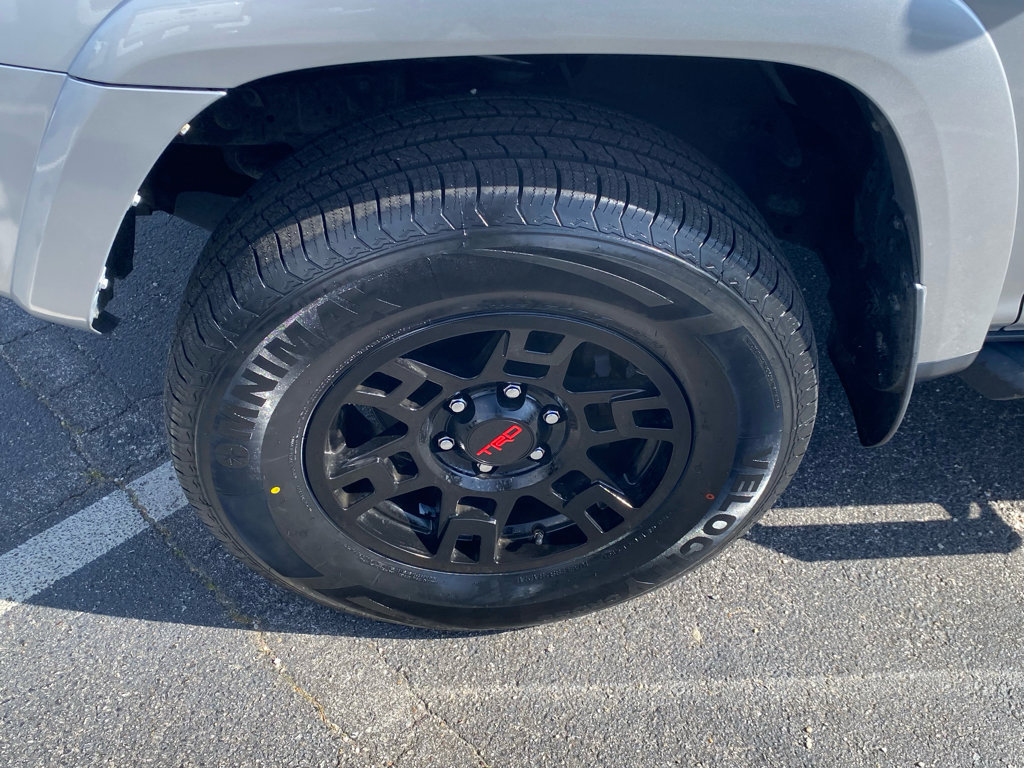 Used 2018 Toyota 4Runner TRD Off-Road Premium image 17