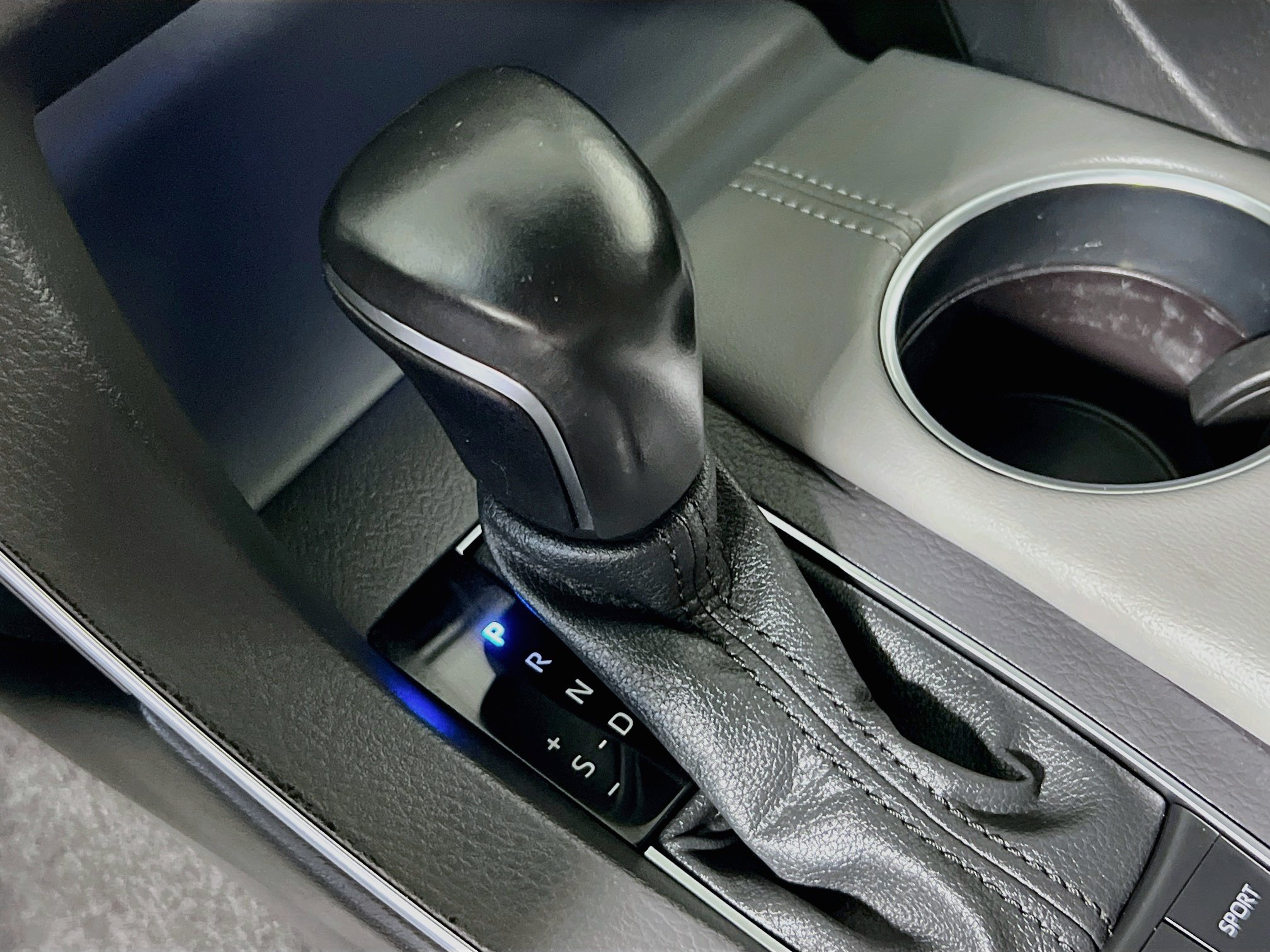 Used 2022 Toyota Avalon Limited w/ Advanced Safety Package FWD image 24