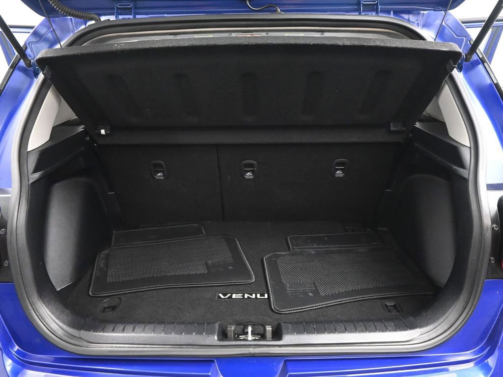 Used 2023 Hyundai Venue Limited w/ Cargo Package image 30
