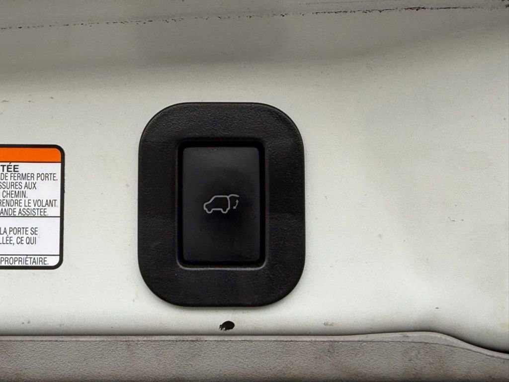 Certified 2019 Toyota Sienna SE image 15