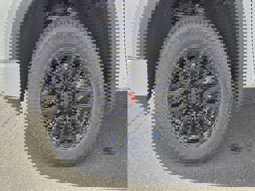 Used 2020 GMC Sierra 1500 AT4 w/ Technology Package image 7