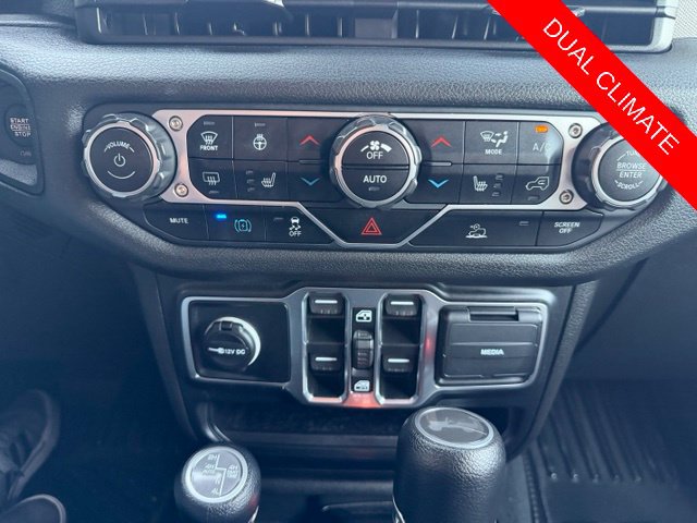 Used 2024 Jeep Wrangler Unlimited w/ Convenience Group AWD/4WD image 42