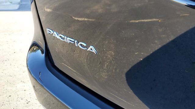 Certified 2024 Chrysler Pacifica Touring-L image 31