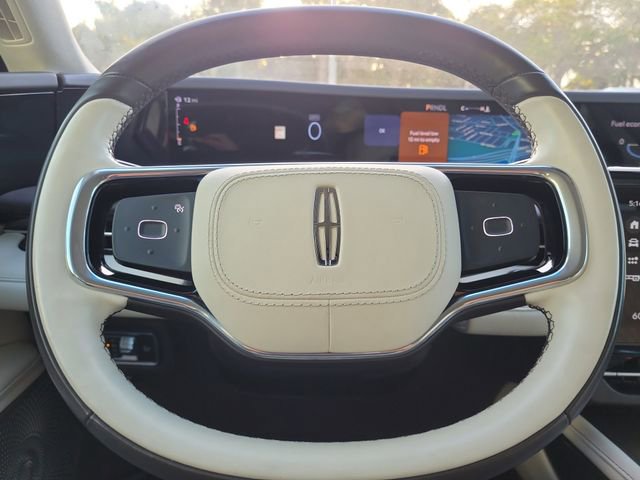 Certified 2024 Lincoln Nautilus Black Label image 18