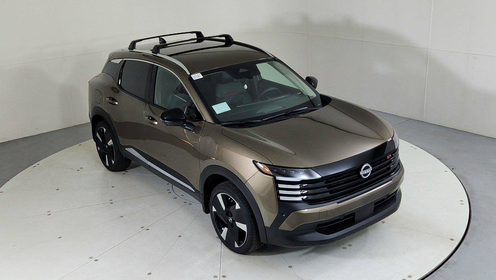 Used 2026 Nissan Kicks SR w/ Cold Weather Package AWD/4WD image 13