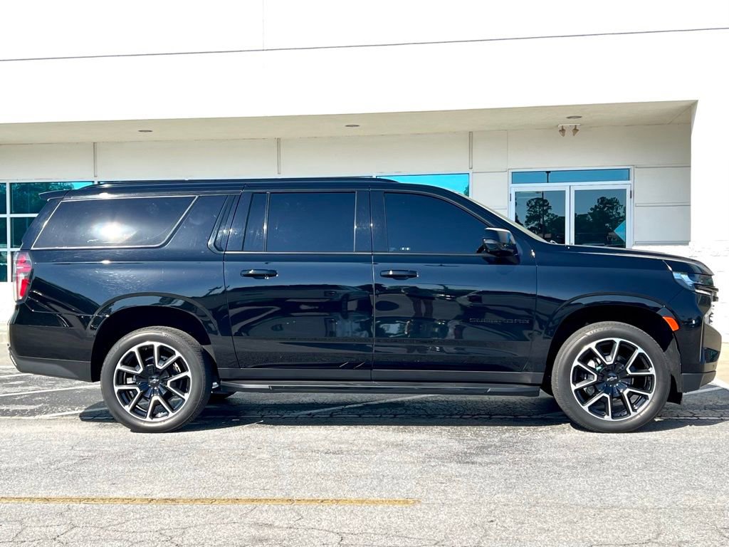 Used 2023 Chevrolet Suburban RST w/ Luxury Package image 3