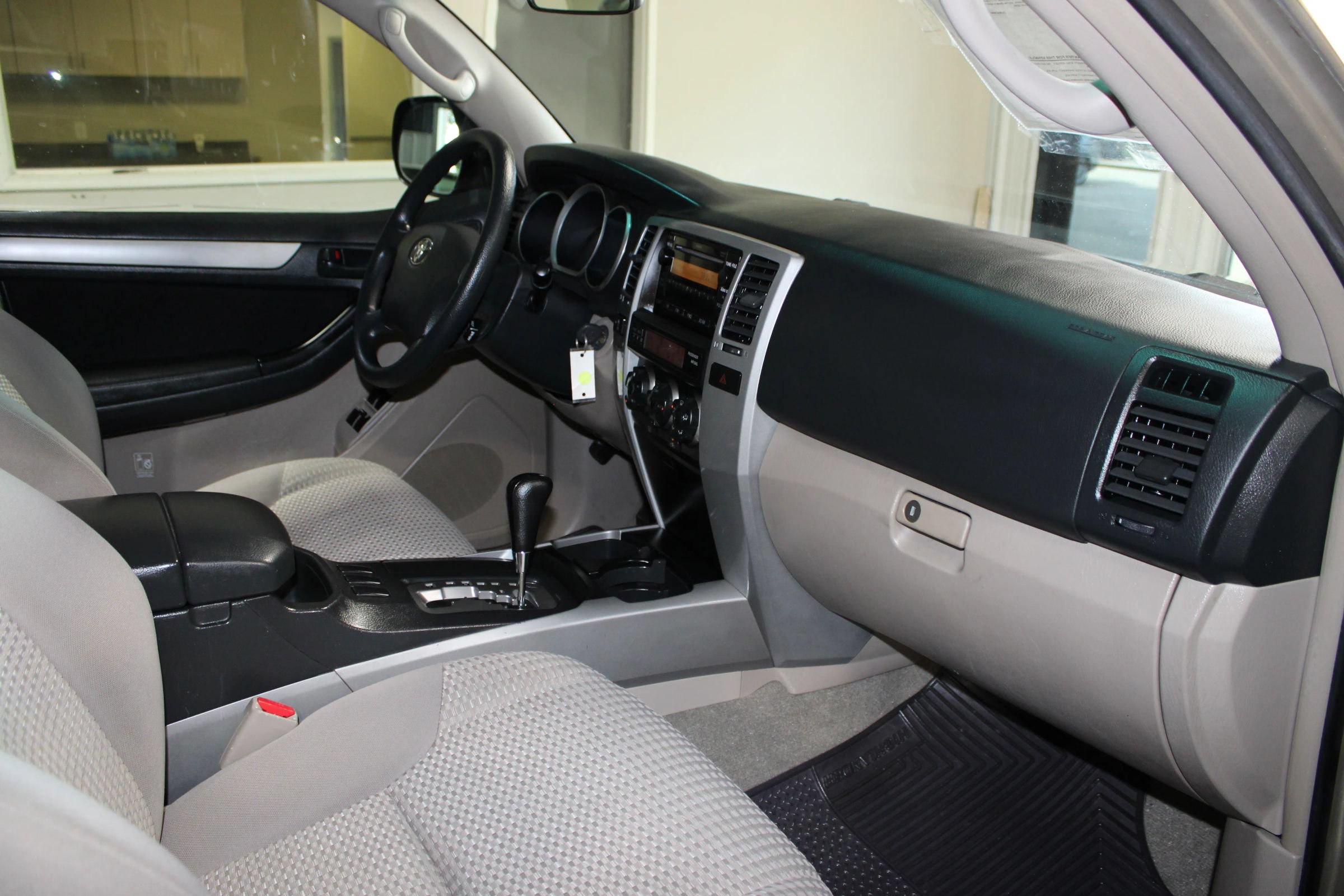 Used 2007 Toyota 4Runner Sport RWD image 23