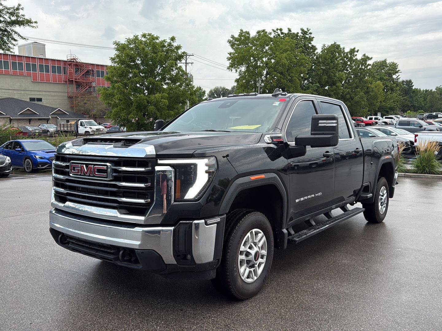 Used 2024 GMC Sierra 2500 SLE w/ SLE Value Package AWD/4WD image 7