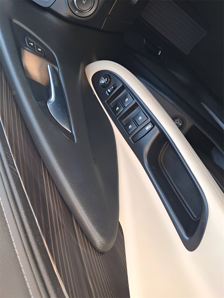 Used 2020 Buick Envision Preferred image 17