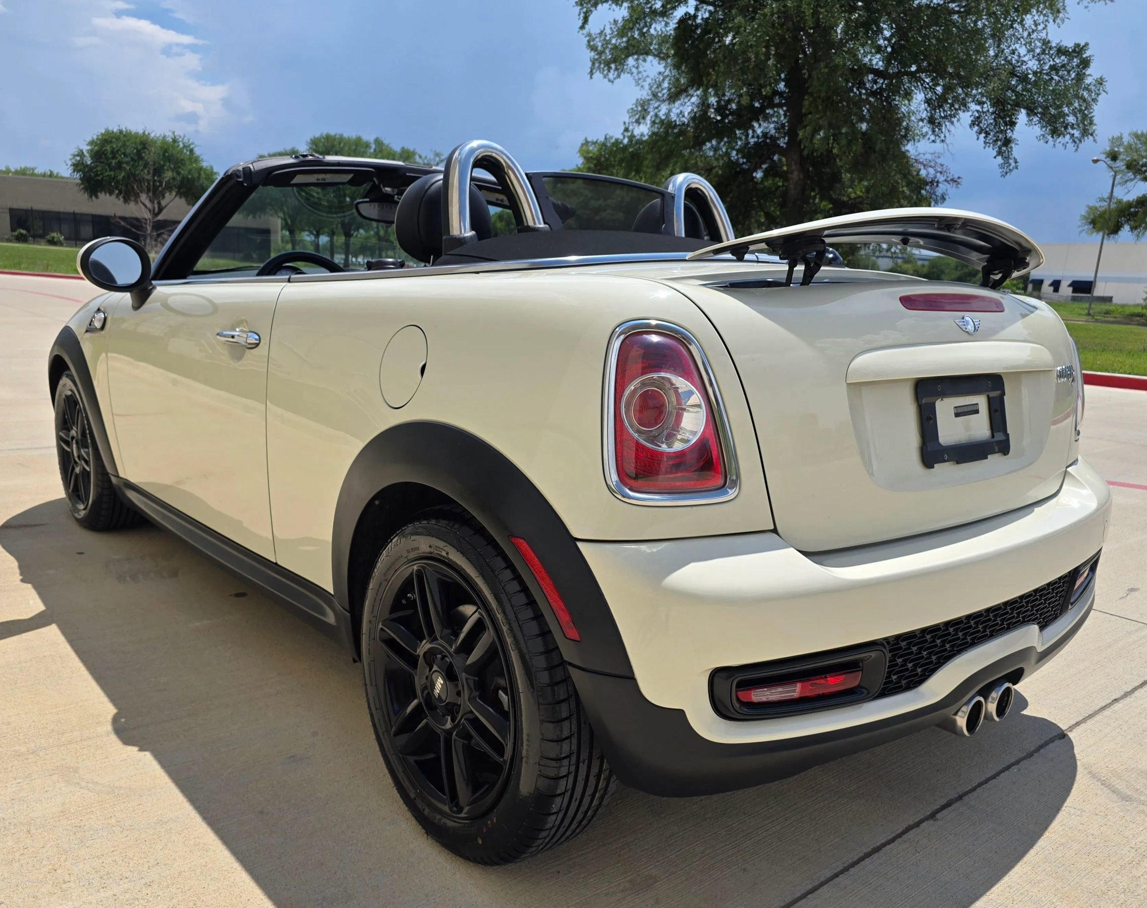 Used 2014 MINI Cooper Roadster S FWD image 6
