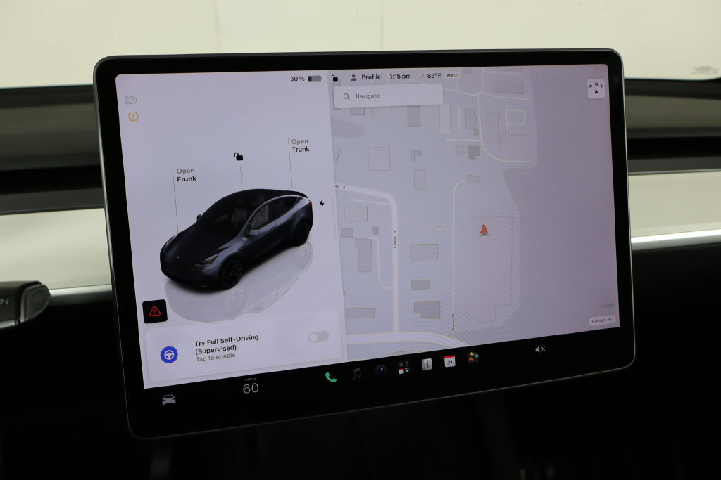 Used 2023 Tesla Model Y Long Range AWD/4WD image 24