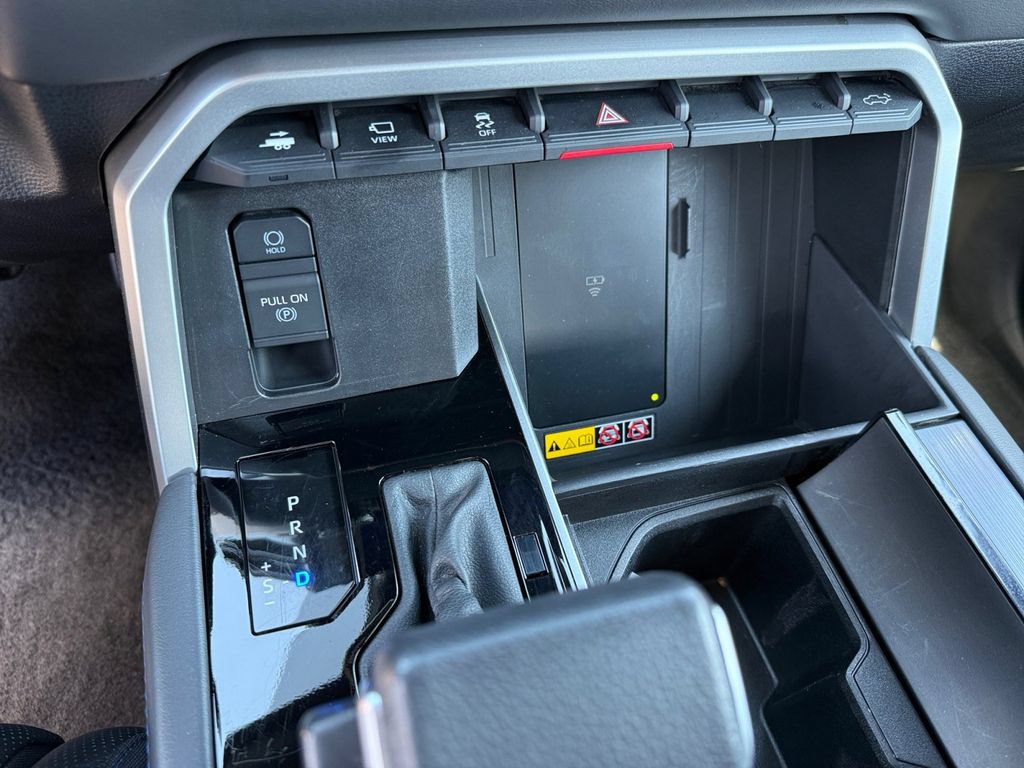 Used 2025 Toyota Tundra Platinum AWD/4WD image 20