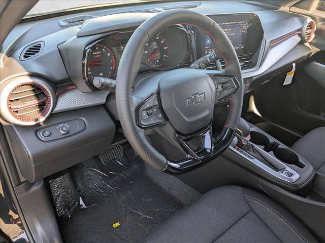 New 2026 Chevrolet Trax RS w/ Sunroof Package FWD image 3