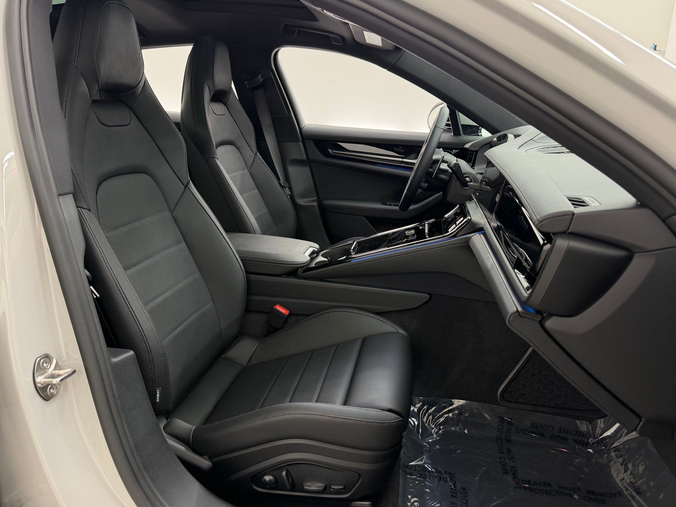 New 2026 Porsche Panamera image 23