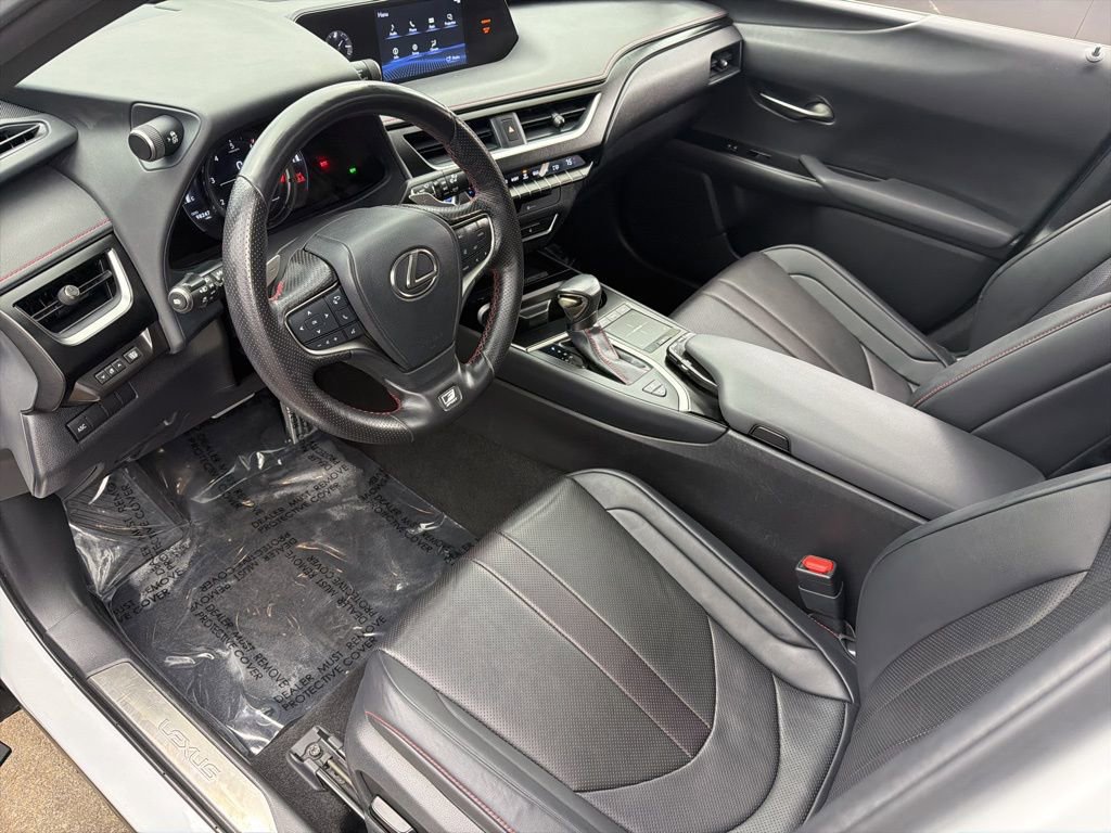 Used 2020 Lexus UX 250h F Sport w/ F Sport Premium Package image 10