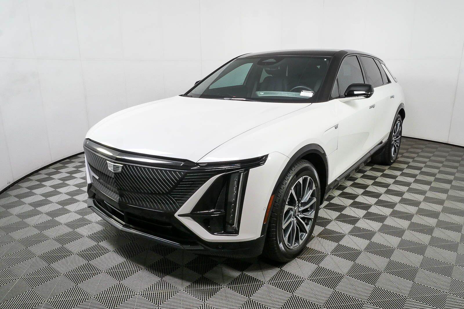Used 2024 Cadillac Lyriq Luxury AWD/4WD image 26