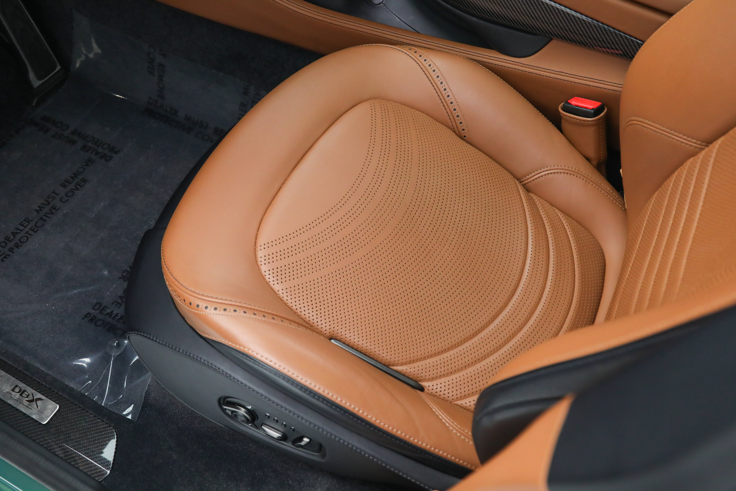 Used 2023 Aston Martin DBX 707 AWD/4WD image 25
