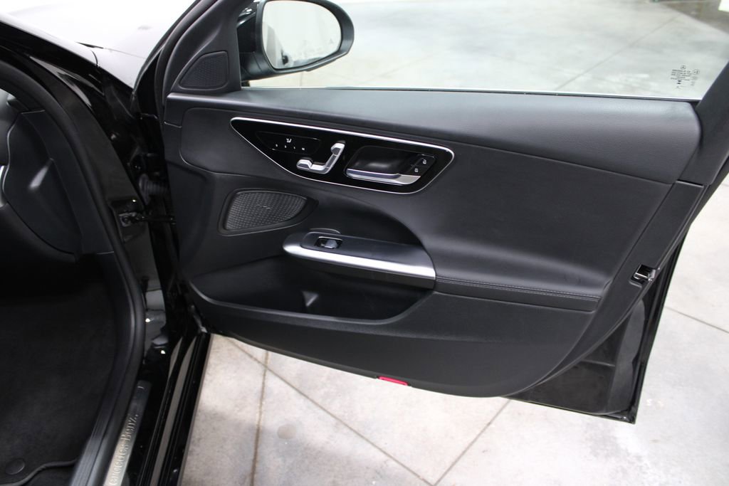 Used 2025 Mercedes-Benz C 300 Sedan image 21