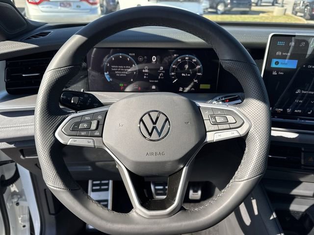 New 2026 Volkswagen Tiguan SE R-Line image 17